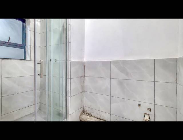 1 BEDROOM STUDIO APARTMENT RENTED IN BRYANSTON